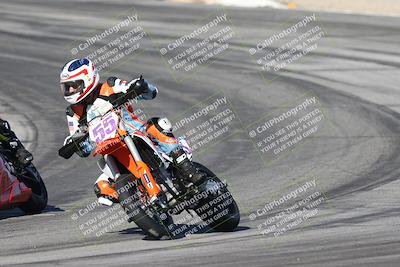media/Dec-01-2025-Moto Forza (Mon) [[2daa91e15f]]/2-Intermediate Group/Session 2 (Turns 9 and 10)/